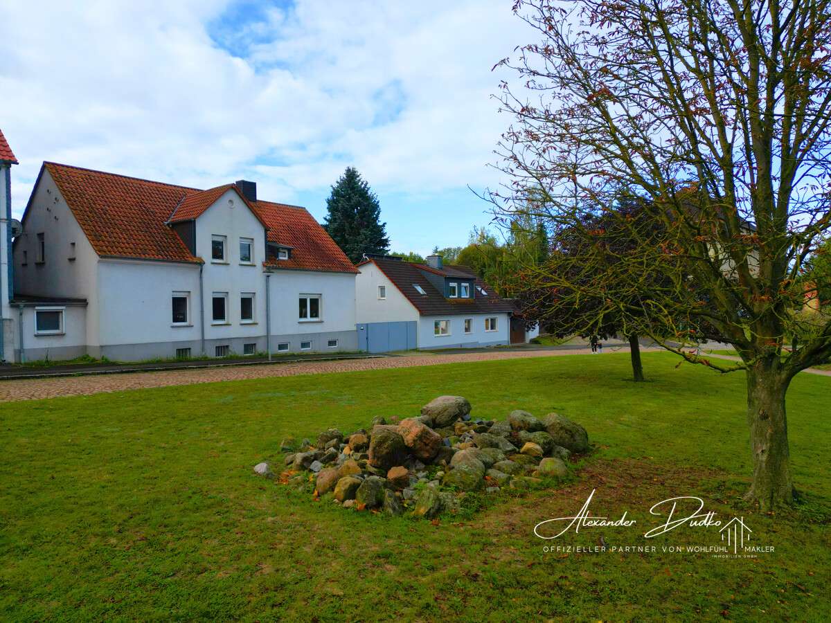 Thumbnail-Haus zum Kaufen in Wanzleben 199.000,00 € 241.36 m²