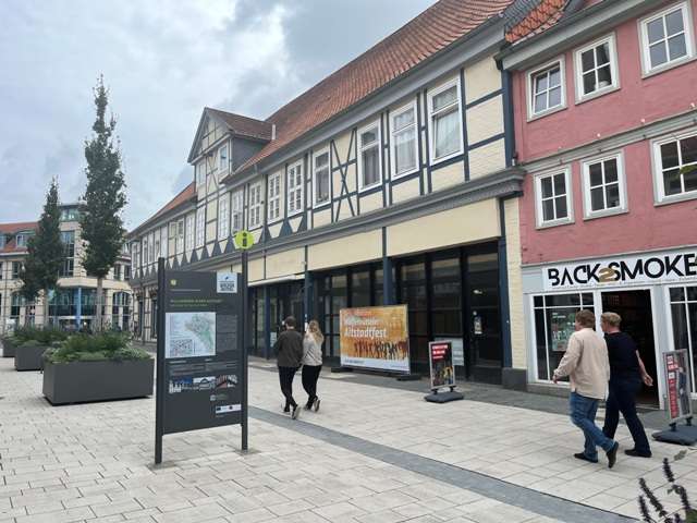 Thumbnail-Einzelhandel in Wolfenbüttel 2.200,00 € 220 m²
