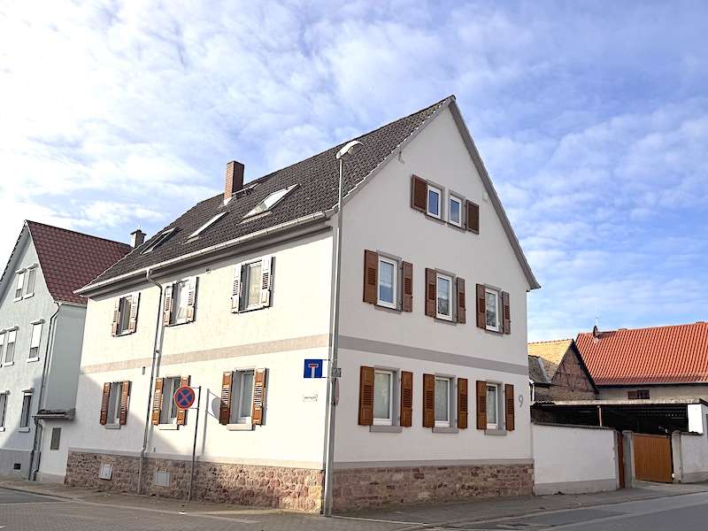 Thumbnail-Haus zum Kaufen in Groß-Gerau Wallerstädten 699.900,00 € 238 m²