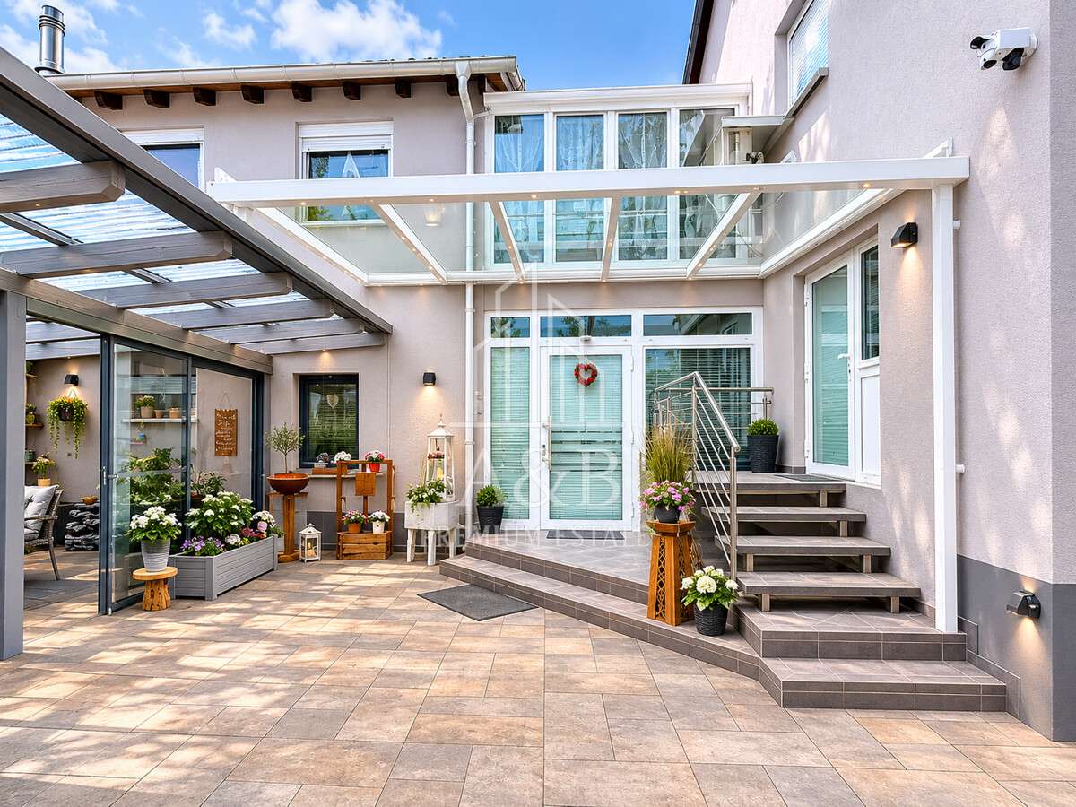 Thumbnail-Haus zum Kaufen in Hassloch 870.000,00 € 249 m²
