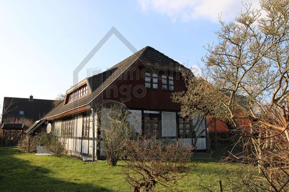 Thumbnail-Haus zum Kaufen in Weener 180.000,00 € 138 m²