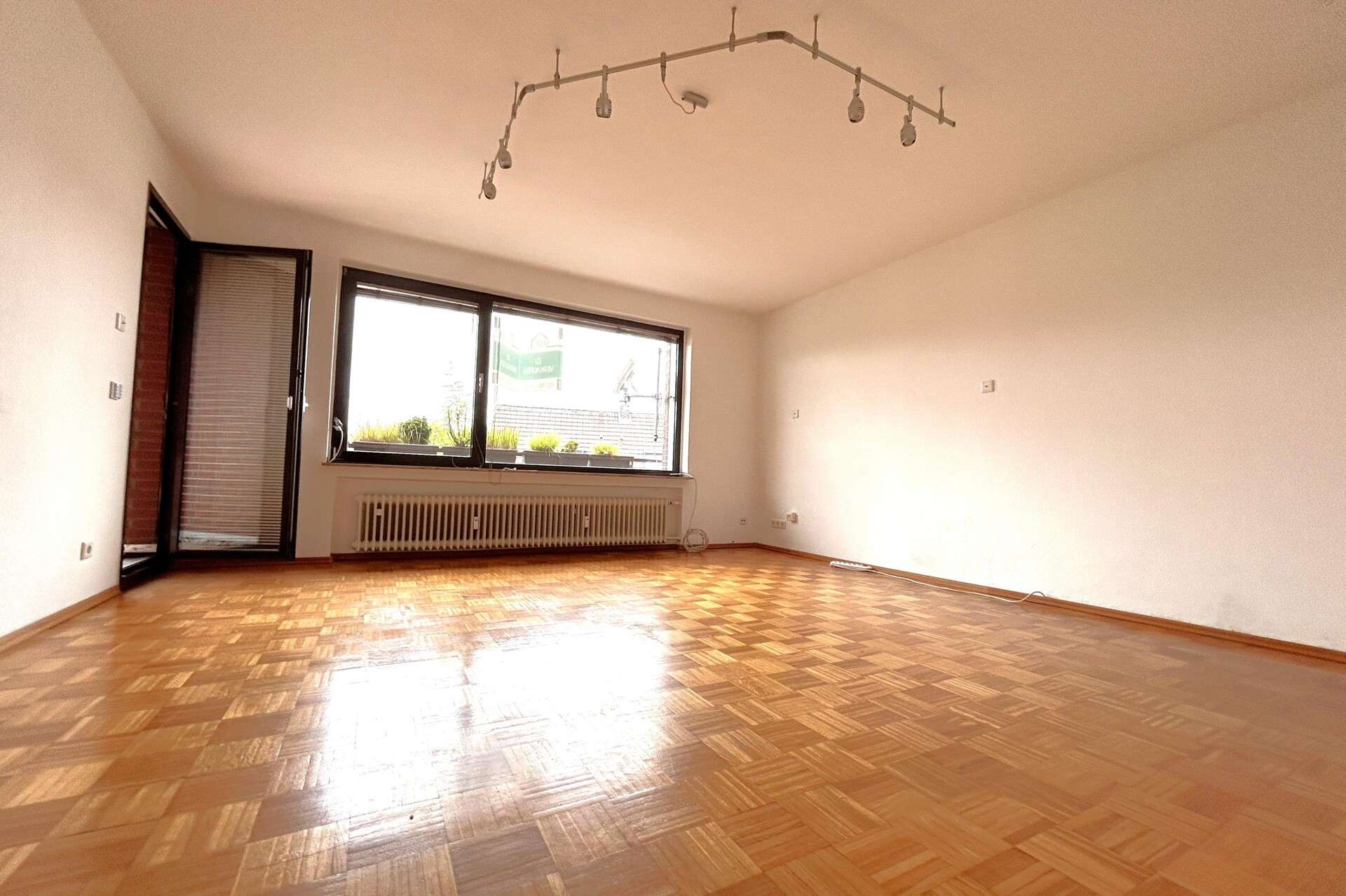 Thumbnail-Wohnung zum Kaufen in Meerbusch 287.000,00 € 87 m²