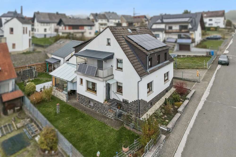 Thumbnail-Haus zum Kaufen in Waldbrunn (Westerwald) 345.000,00 € 174 m²