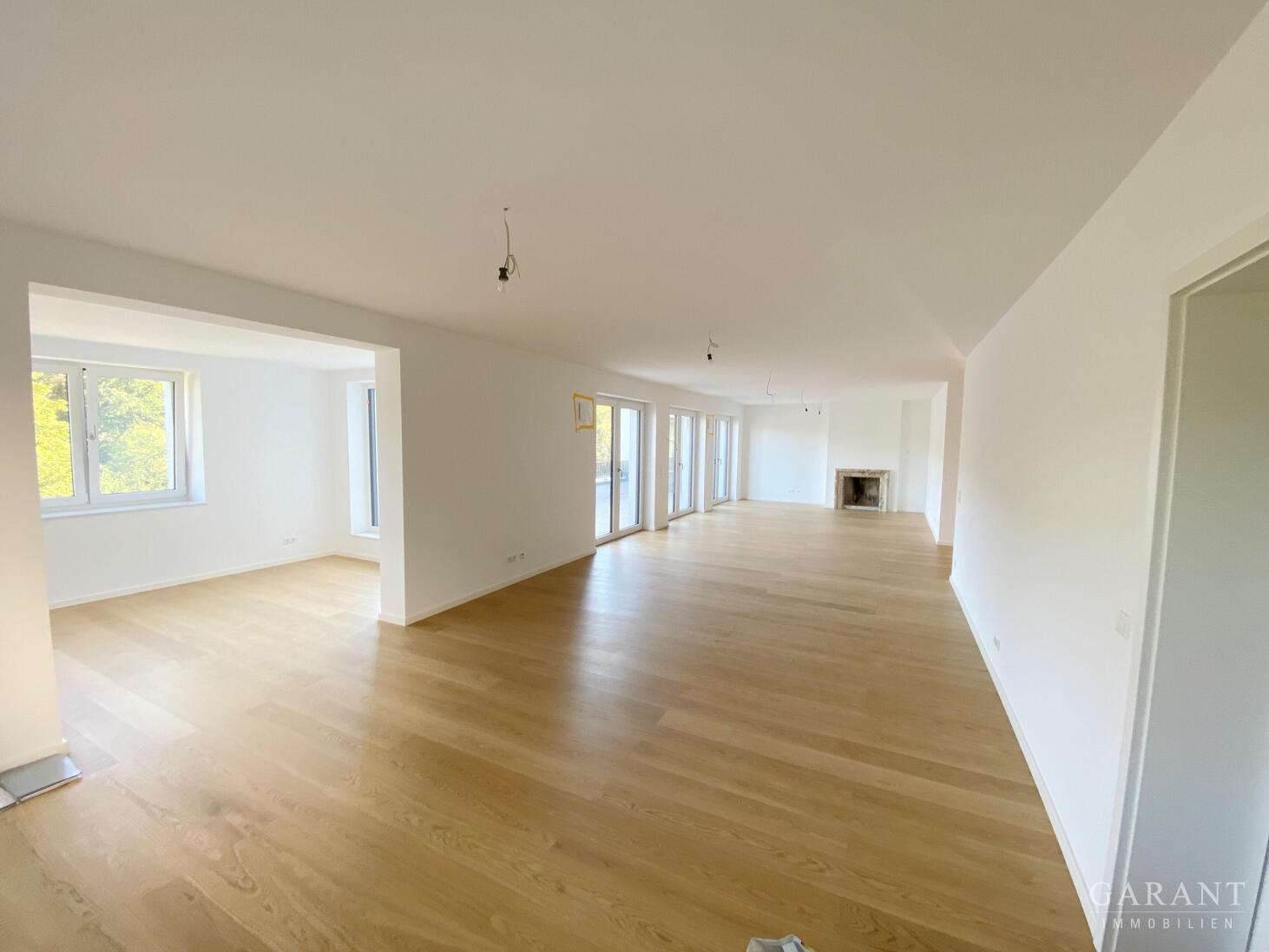 Thumbnail-Wohnung zum Mieten in Stuttgart 3.725,00 € 235 m²