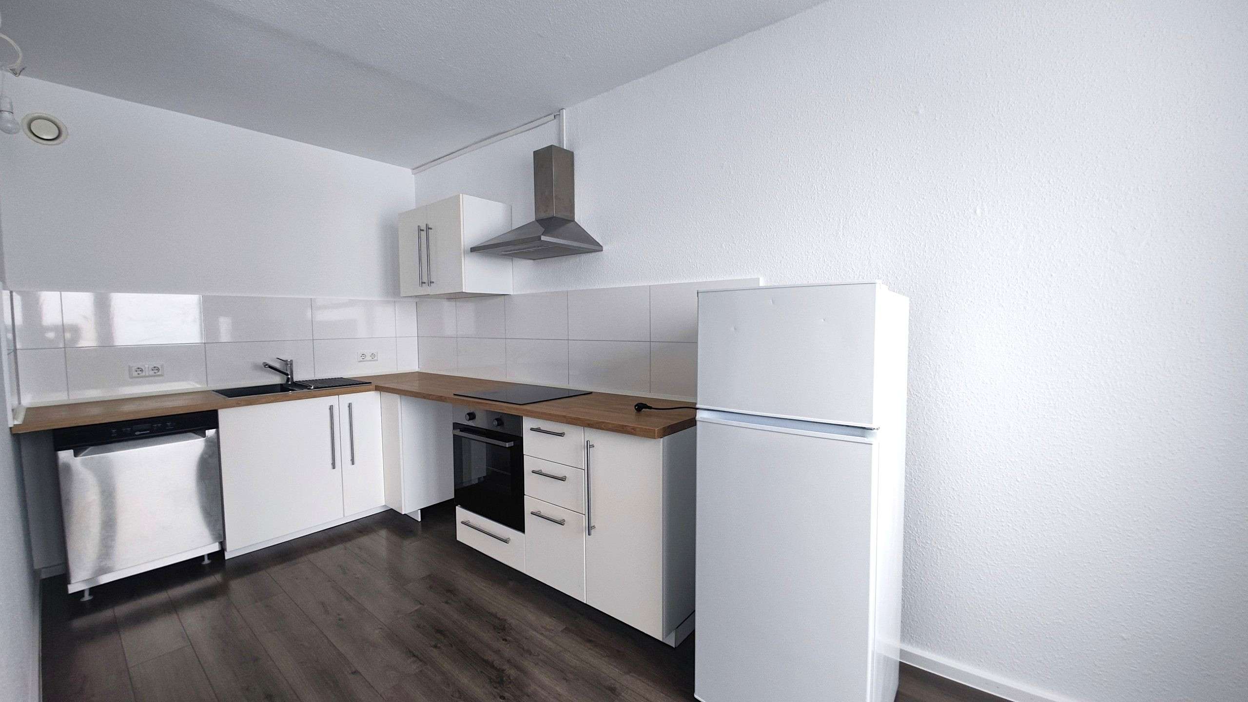 Thumbnail-Wohnung zum Mieten in Halle 450,00 € 59 m²