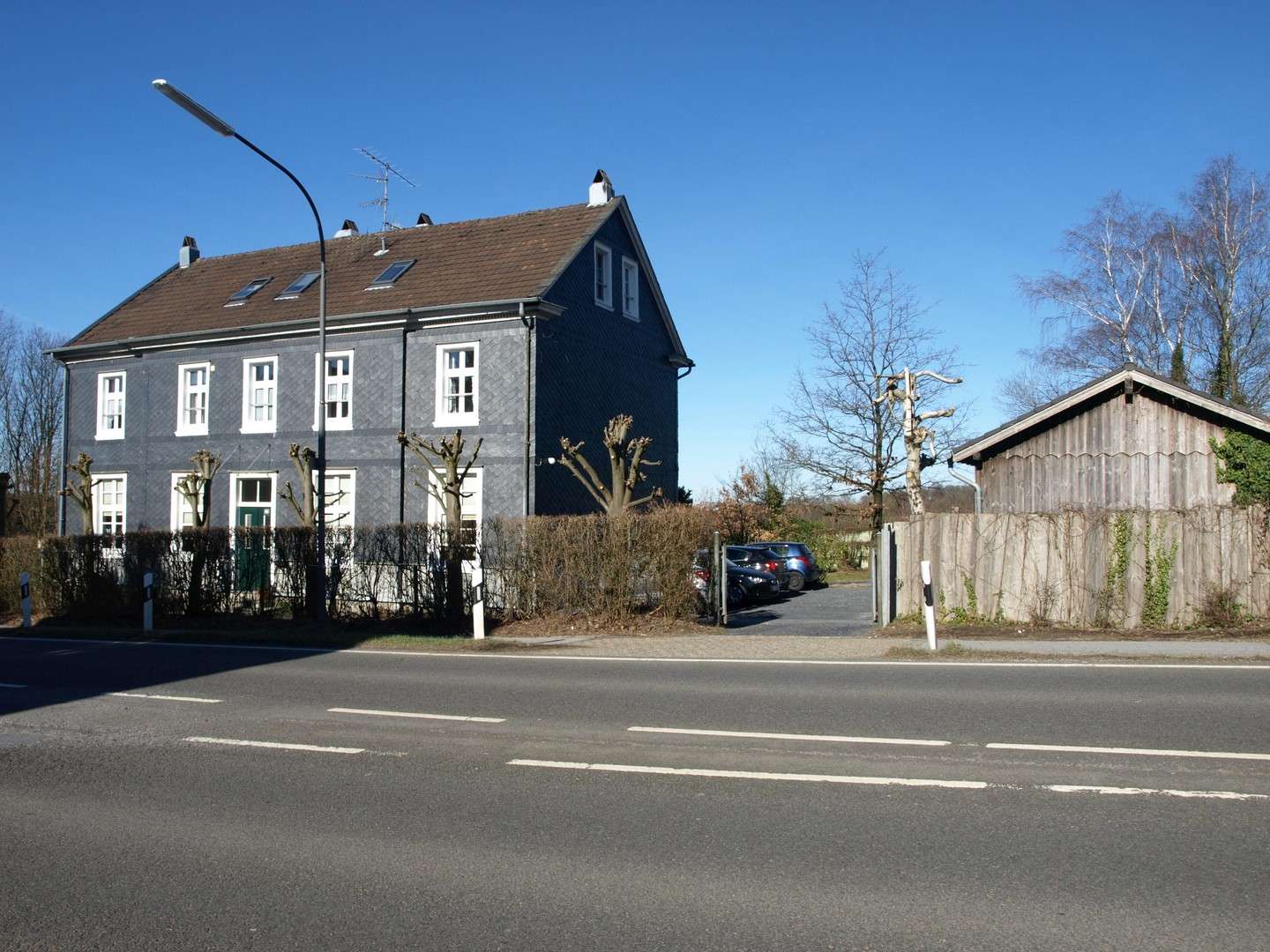 Thumbnail-Haus zum Mieten in Wermelskirchen 3.000,00 € 350 m²