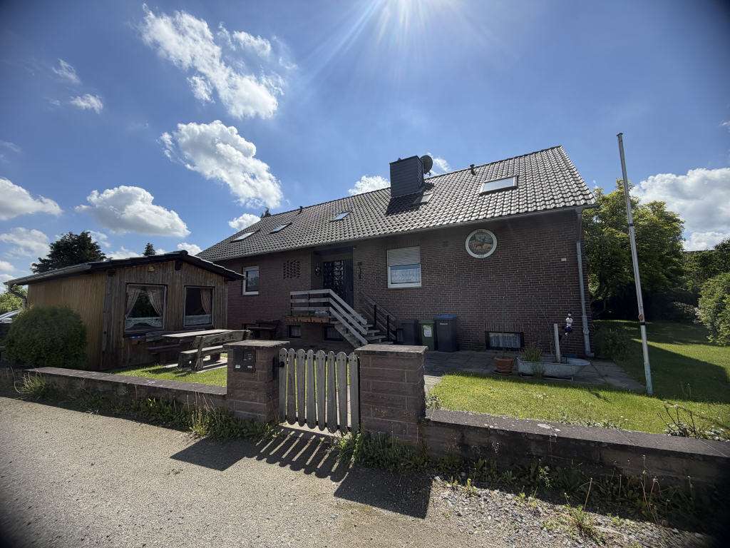 Thumbnail-Haus zum Kaufen in Peine 389.000,00 € 240 m²