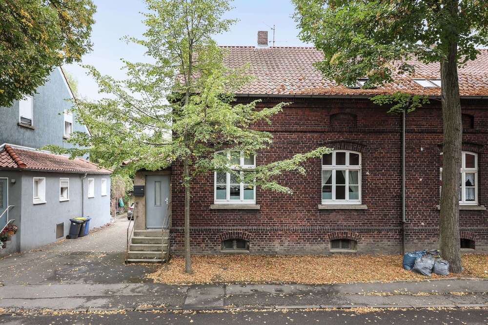 Thumbnail-Haus zum Kaufen in Essen 210.000,00 € 123.4 m²