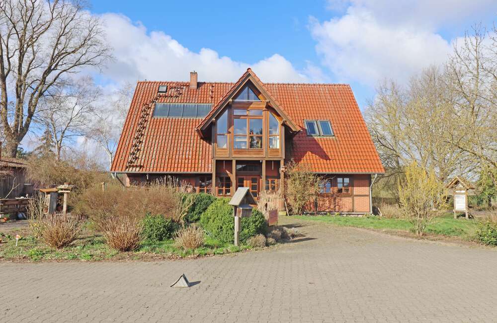 Thumbnail-Haus zum Kaufen in Zernien 650.000,00 € 450 m²