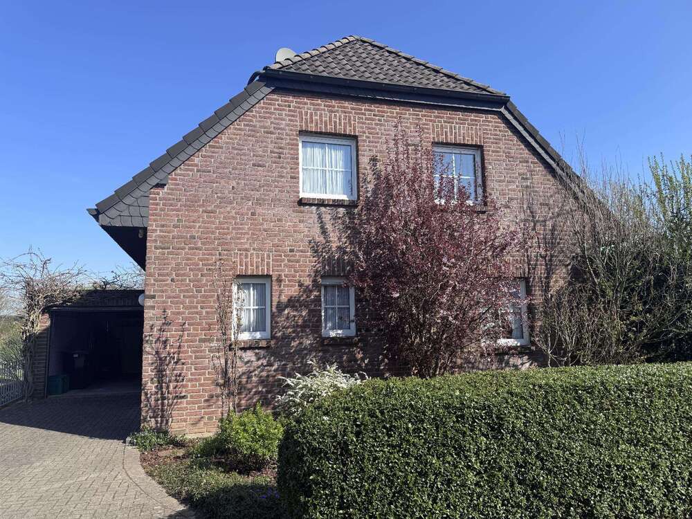 Thumbnail-Haus zum Kaufen in Rees-Rees 300.000,00 € 117 m²