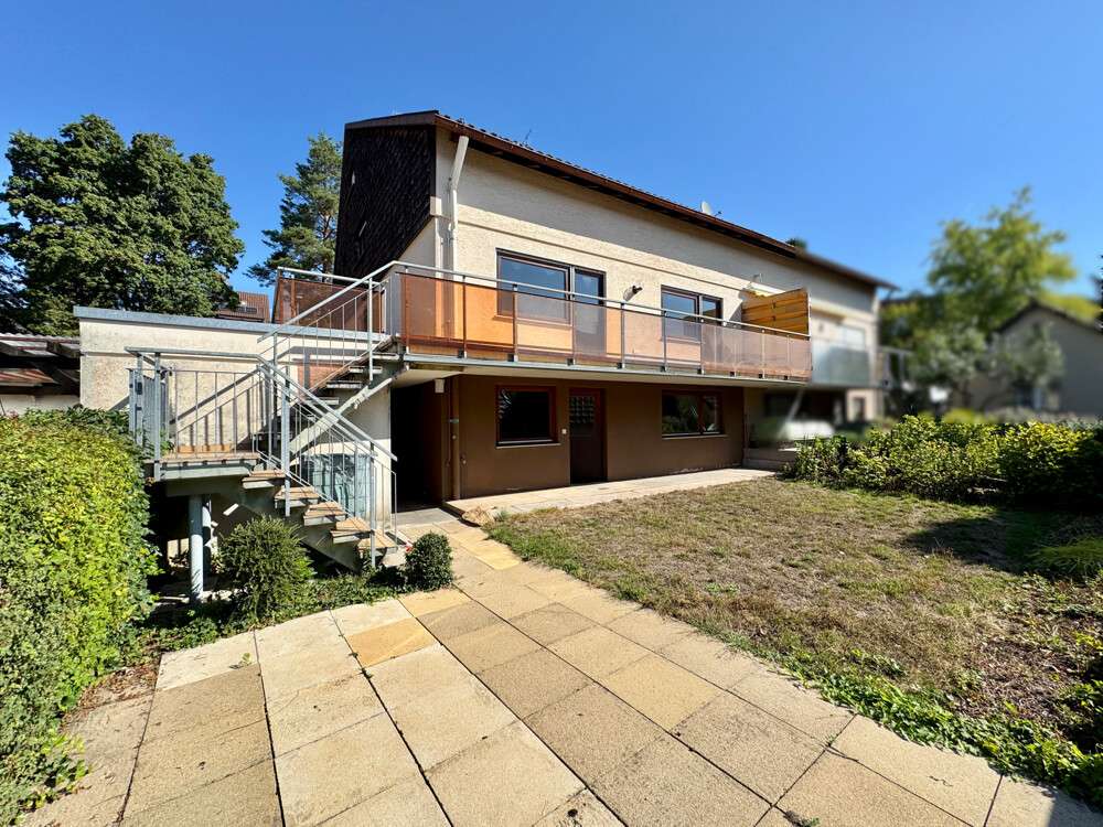 Thumbnail-Haus zum Kaufen in Leinfelden-Echterdingen 469.000,00 € 154 m²