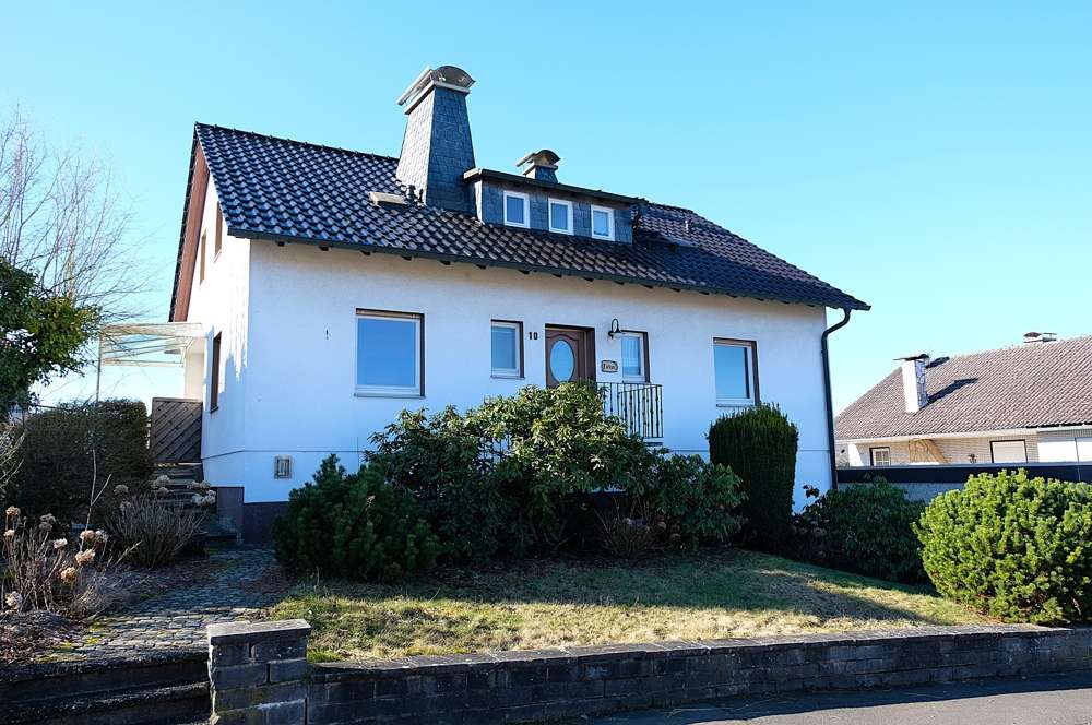 Thumbnail-Haus zum Kaufen in Schenklengsfeld Wippershain 220.000,00 € 183 m²