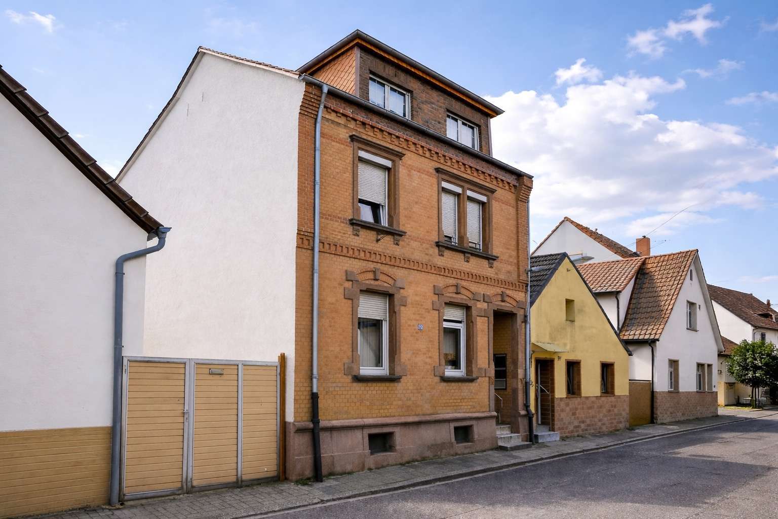 Thumbnail-Haus zum Kaufen in Ludwigshafen am Rhein 349.000,00 € 150.81 m²