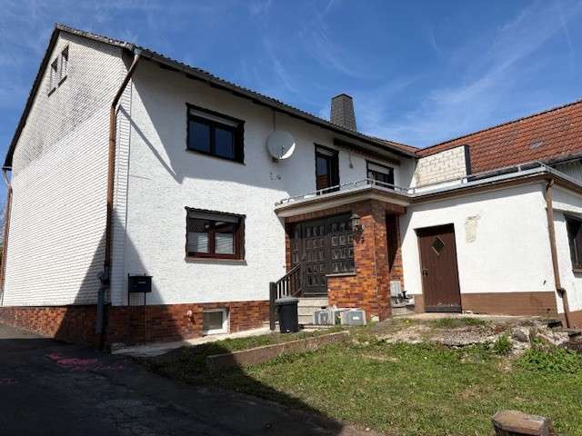 Thumbnail-Haus zum Kaufen in Grebenhain 199.000,00 € 160 m²