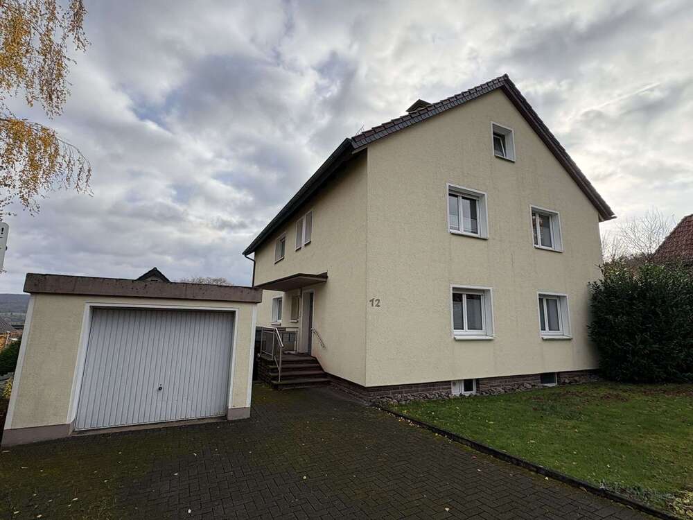 Thumbnail-Haus zum Kaufen in Höxter 320.000,00 € 219 m²