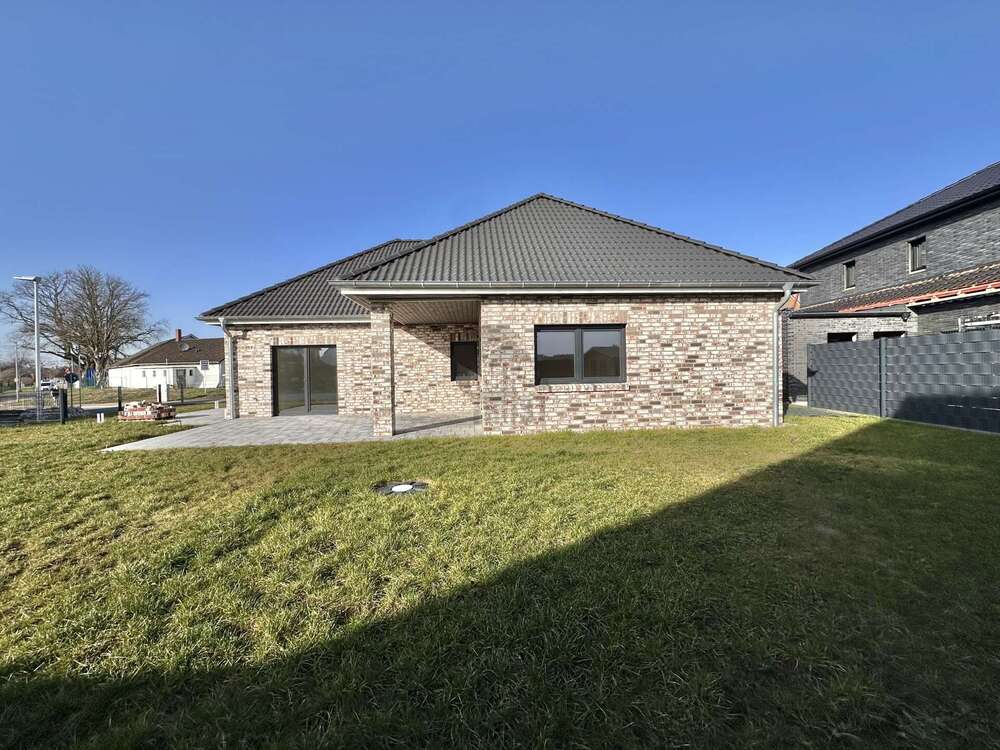 Thumbnail-Haus zum Kaufen in Neustadt am Rübenberge 559.000,00 € 121 m²