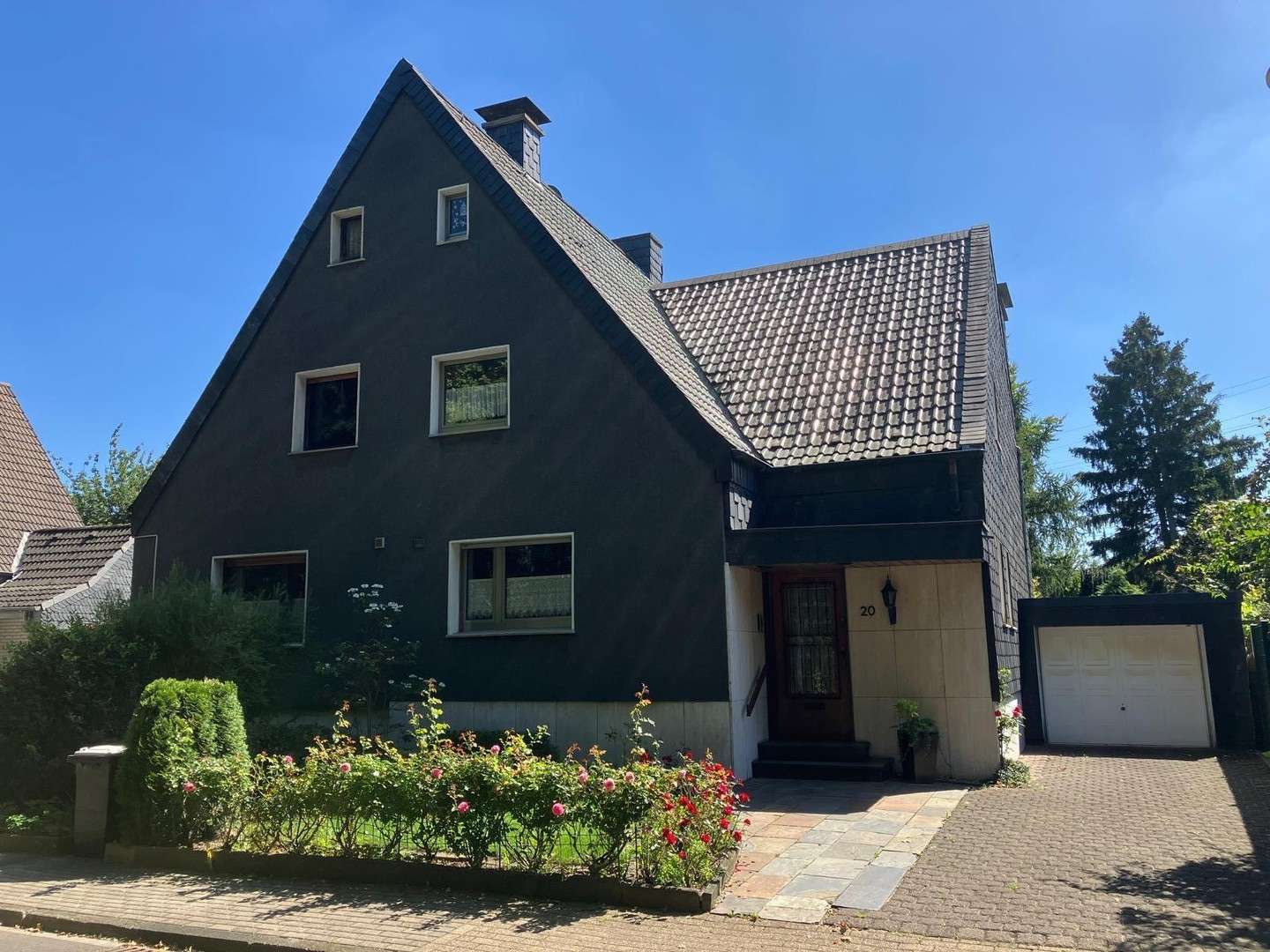 Thumbnail-Haus zum Kaufen in Duisburg 415.000,00 € 150 m²