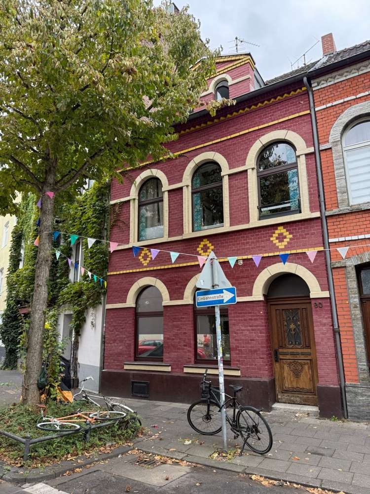 Thumbnail-Haus zum Kaufen in Köln 915.000,00 € 190 m²