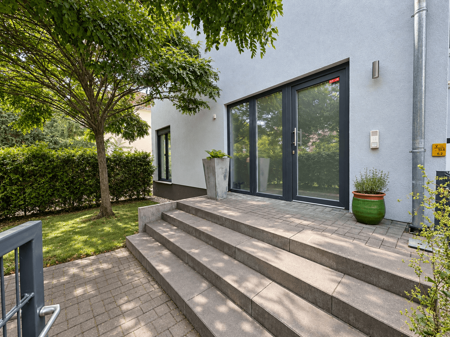 Thumbnail-Haus zum Mieten in Berlin 3.600,00 € 225 m²