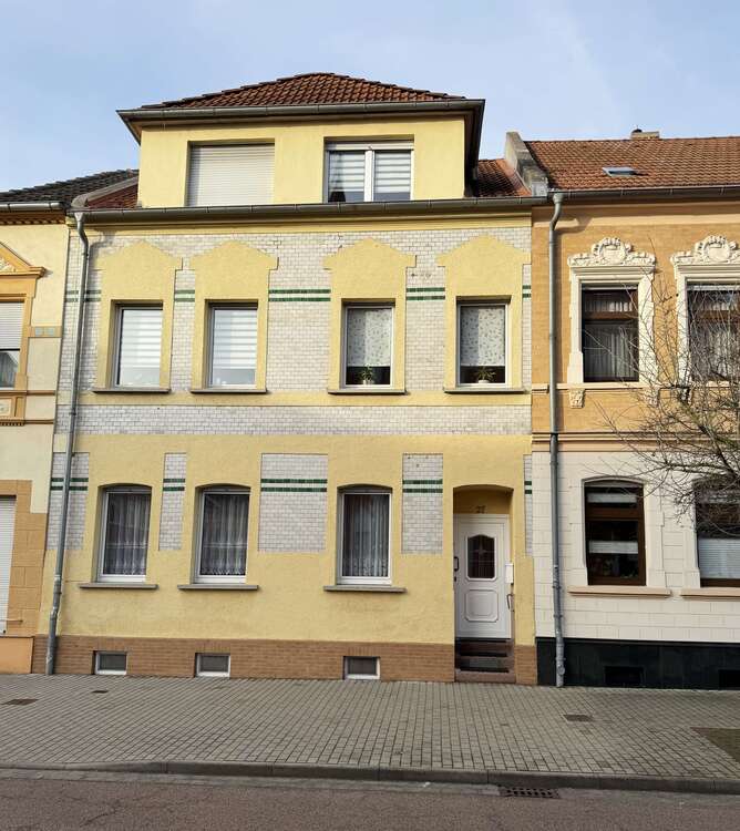 Thumbnail-Haus zum Kaufen in Aken 90.000,00 € 171 m²