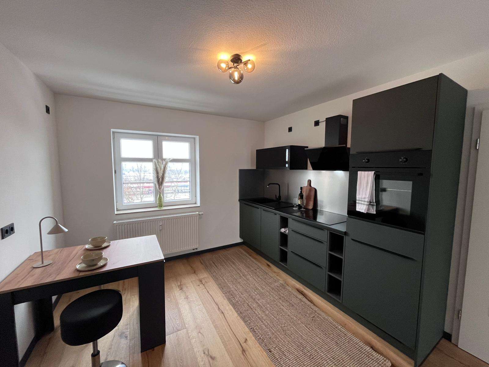 Thumbnail-Wohnung zum Mieten in Glauchau 730,00 € 96.92 m²