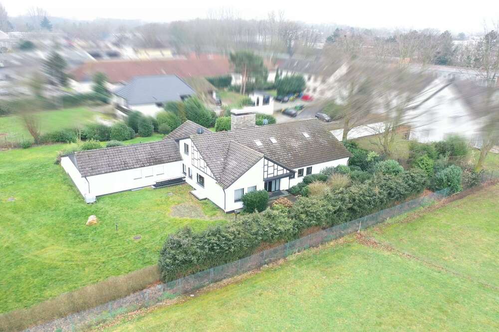 Thumbnail-Haus zum Kaufen in Düren Hoven 749.000,00 € 286 m²