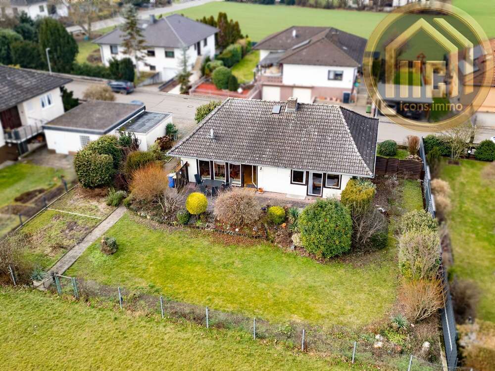 Thumbnail-Haus zum Kaufen in Gau-Bickelheim 349.000,00 € 135.9 m²