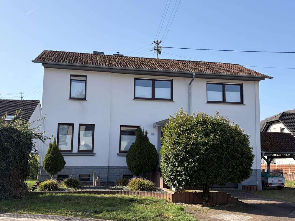 Thumbnail-Haus zum Kaufen in Rehlingen-Siersburg 329.000,00 € 197 m²