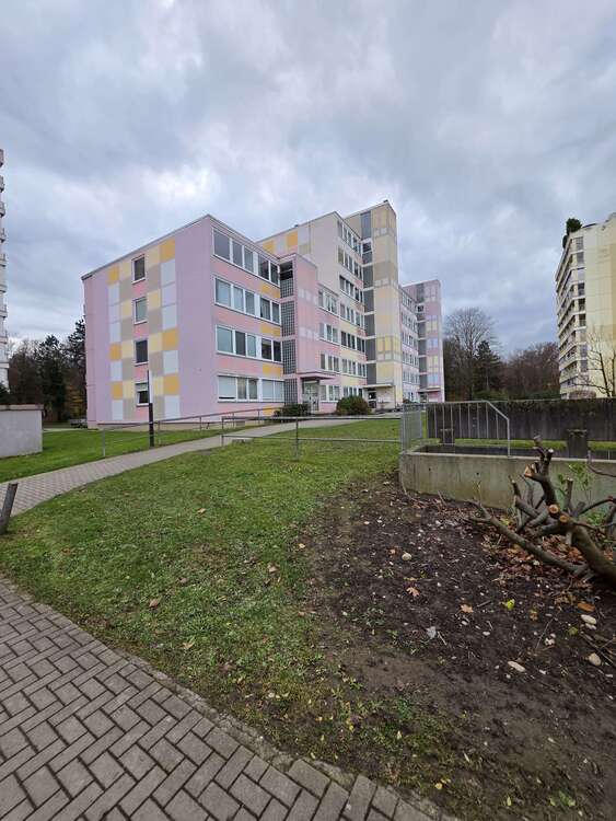 Thumbnail-Wohnung zum Kaufen in Umkirch 340.000,00 € 86 m²