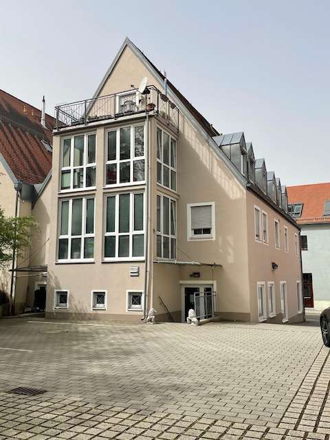 Thumbnail-Wohnung zum Kaufen in Regenstauf 205.000,00 € 70.41 m²