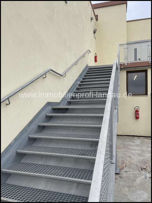 Thumbnail-Büro in Kandel Minderslachen 1.395,00 € 273.21 m²