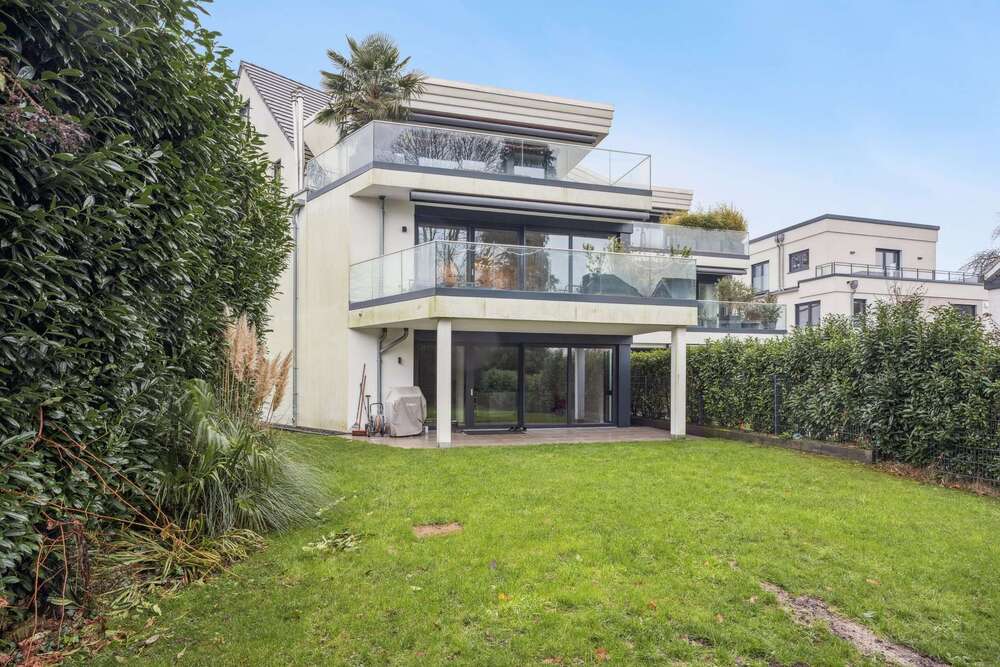 Thumbnail-Wohnung zum Kaufen in Essen - Bredeney 970.000,00 € 156 m²