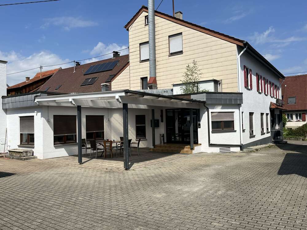 Thumbnail-Gastronomie in Dettingen unter Teck 2.800,00 € 420 m²