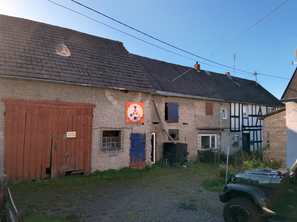 Thumbnail-Haus zum Kaufen in Woldert 75.000,00 € 137 m²