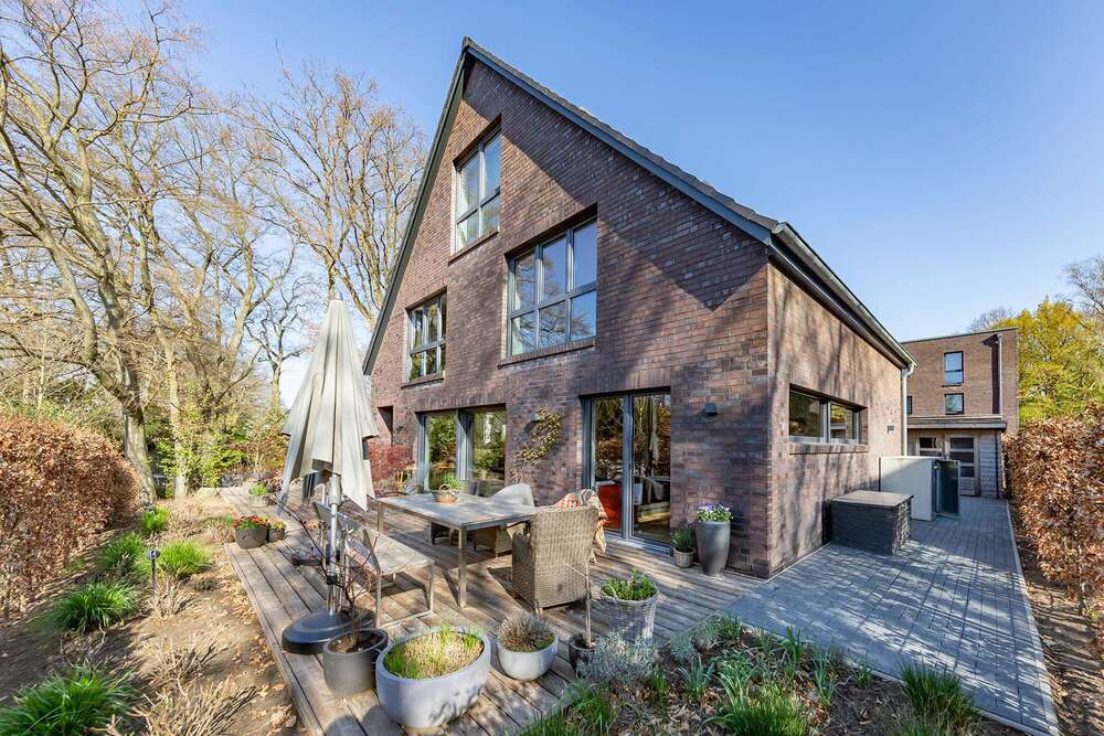 Thumbnail-Haus zum Kaufen in Hamburg 1.785.000,00 € 248 m²