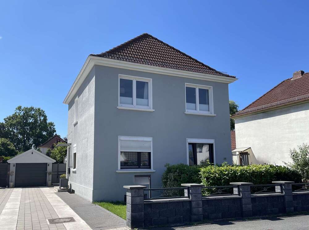 Thumbnail-Haus zum Kaufen in Bremen Vegesack 269.000,00 € 142 m²