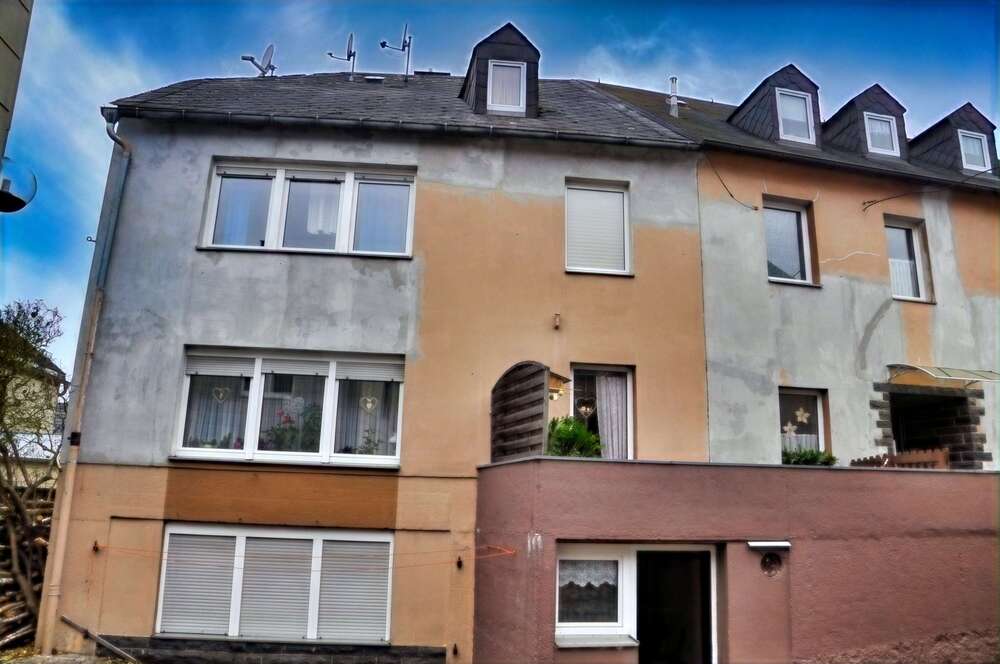 Thumbnail-Haus zum Kaufen in Marktleuthen 160.000,00 € 320 m²