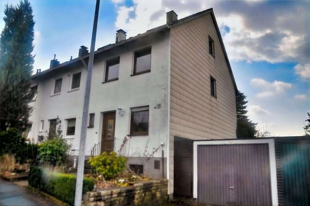 Thumbnail-Haus zum Kaufen in Marktredwitz 169.000,00 € 142 m²