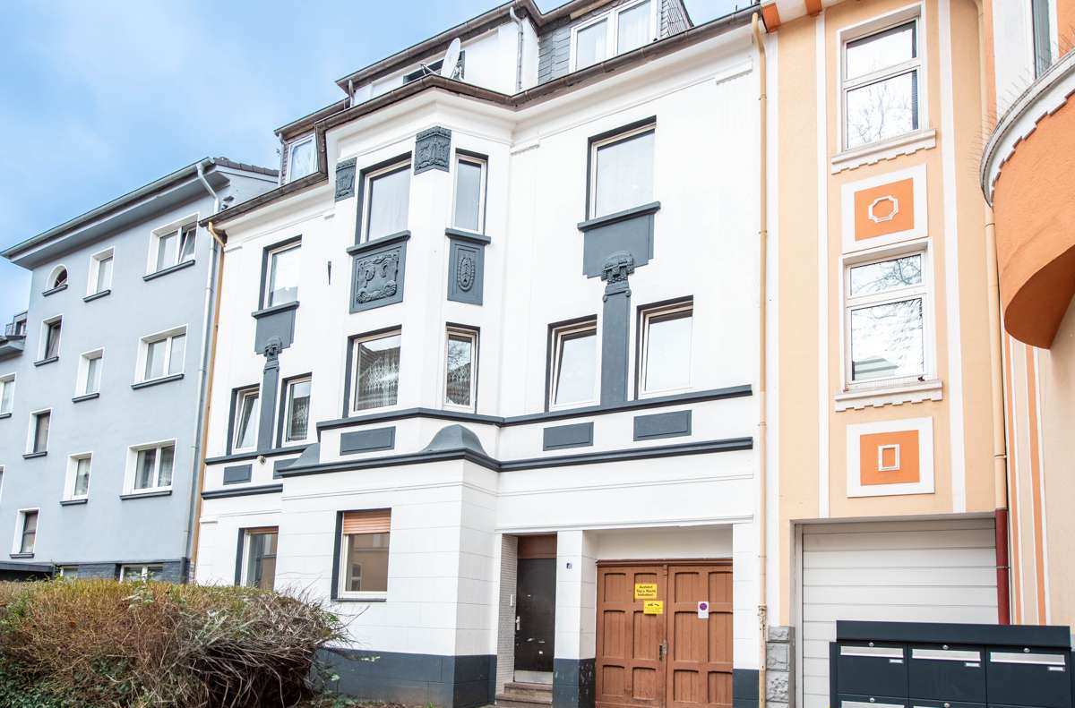 Thumbnail-Wohnung zum Kaufen in Gelsenkirchen Rotthausen 259.900,00 € 190 m²