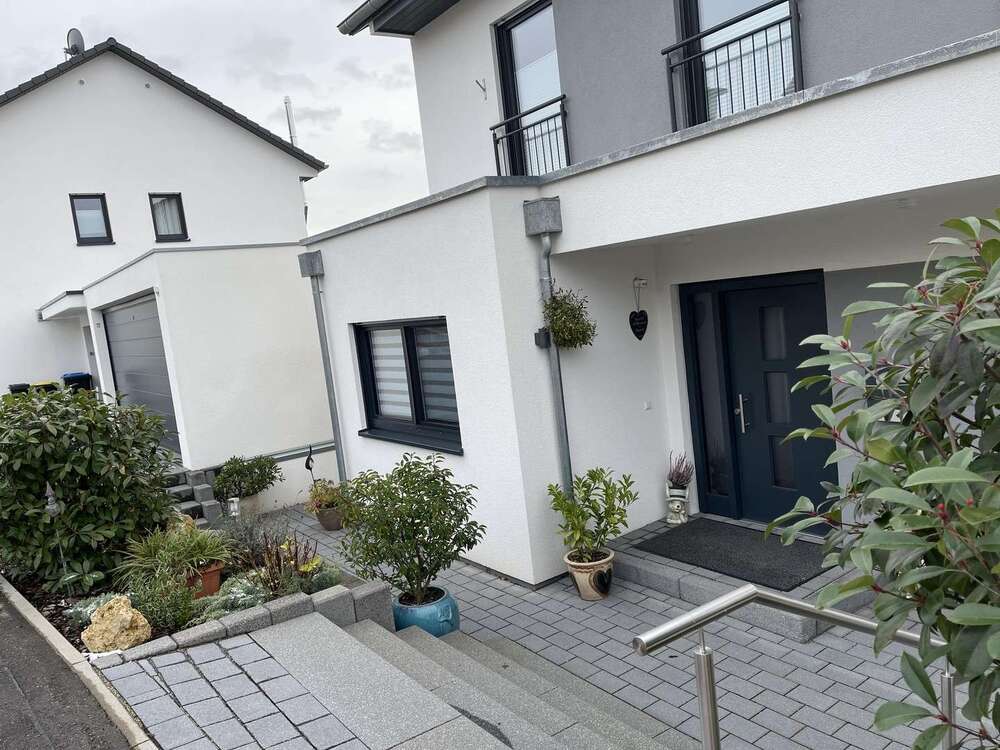 Thumbnail-Haus zum Kaufen in Pforzheim 879.000,00 € 165 m²