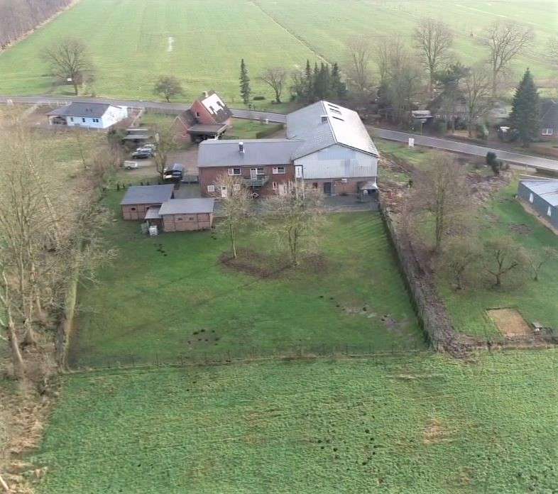 Thumbnail-Haus zum Kaufen in Westermoor 849.000,00 € 745 m²