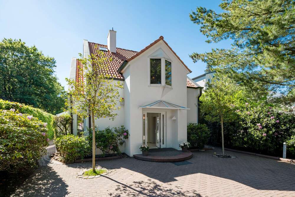 Thumbnail-Haus zum Kaufen in Hamburg 1.390.000,00 € 225 m²