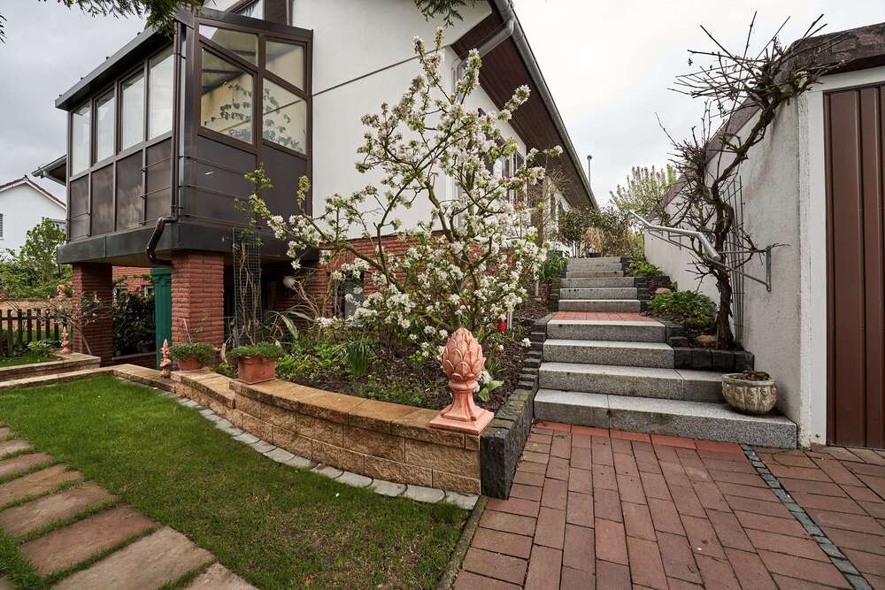 Thumbnail-Haus zum Kaufen in Baunatal 600.000,00 € 267 m²