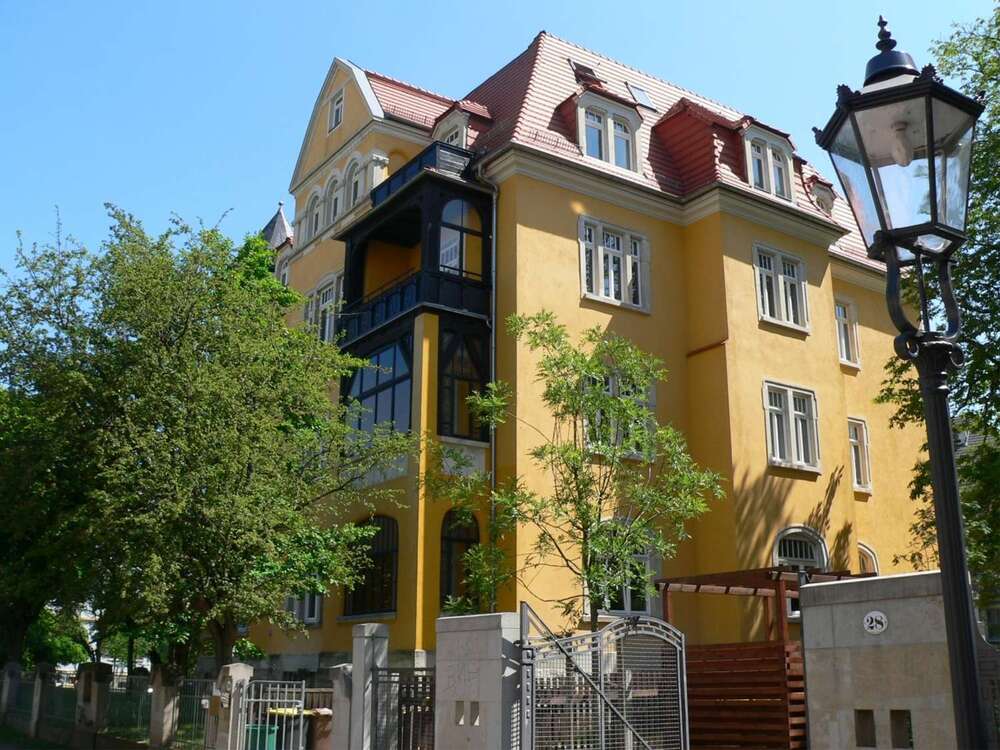 Thumbnail-Wohnung zum Mieten in Dresden 1.327,25 € 139.71 m²