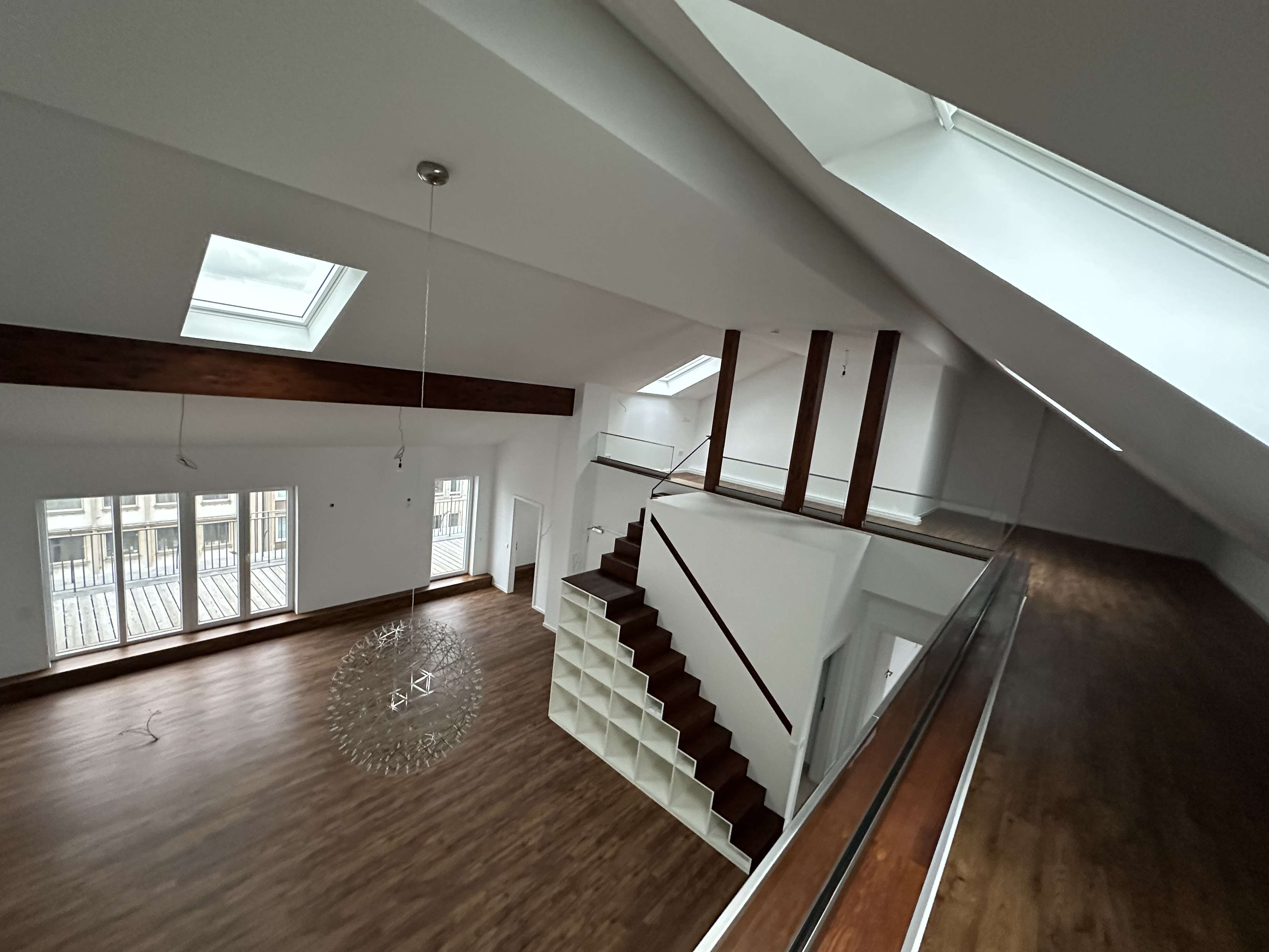 Thumbnail-Wohnung zum Mieten in Düsseldorf 3.390,00 € 183 m²