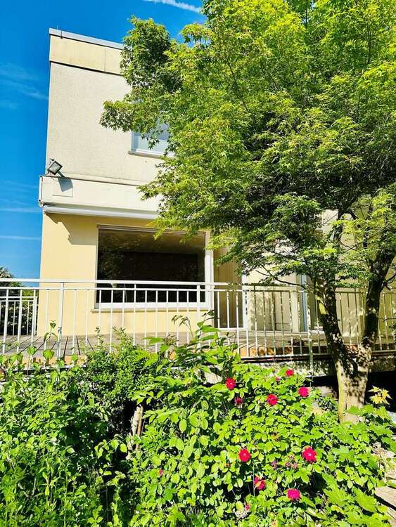 Thumbnail-Haus zum Mieten in Bad Homburg vor der Höhe 2.600,00 € 150 m²
