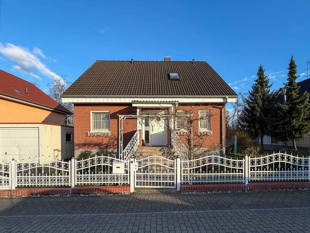 Thumbnail-Haus zum Kaufen in Storkow (Mark) 360.000,00 € 138.21 m²