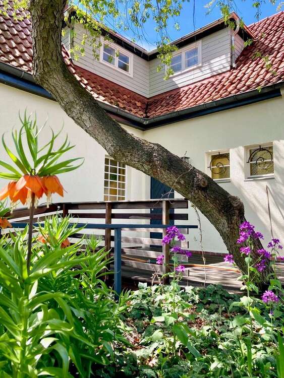 Thumbnail-Haus zum Mieten in Berlin 3.100,00 € 144 m²