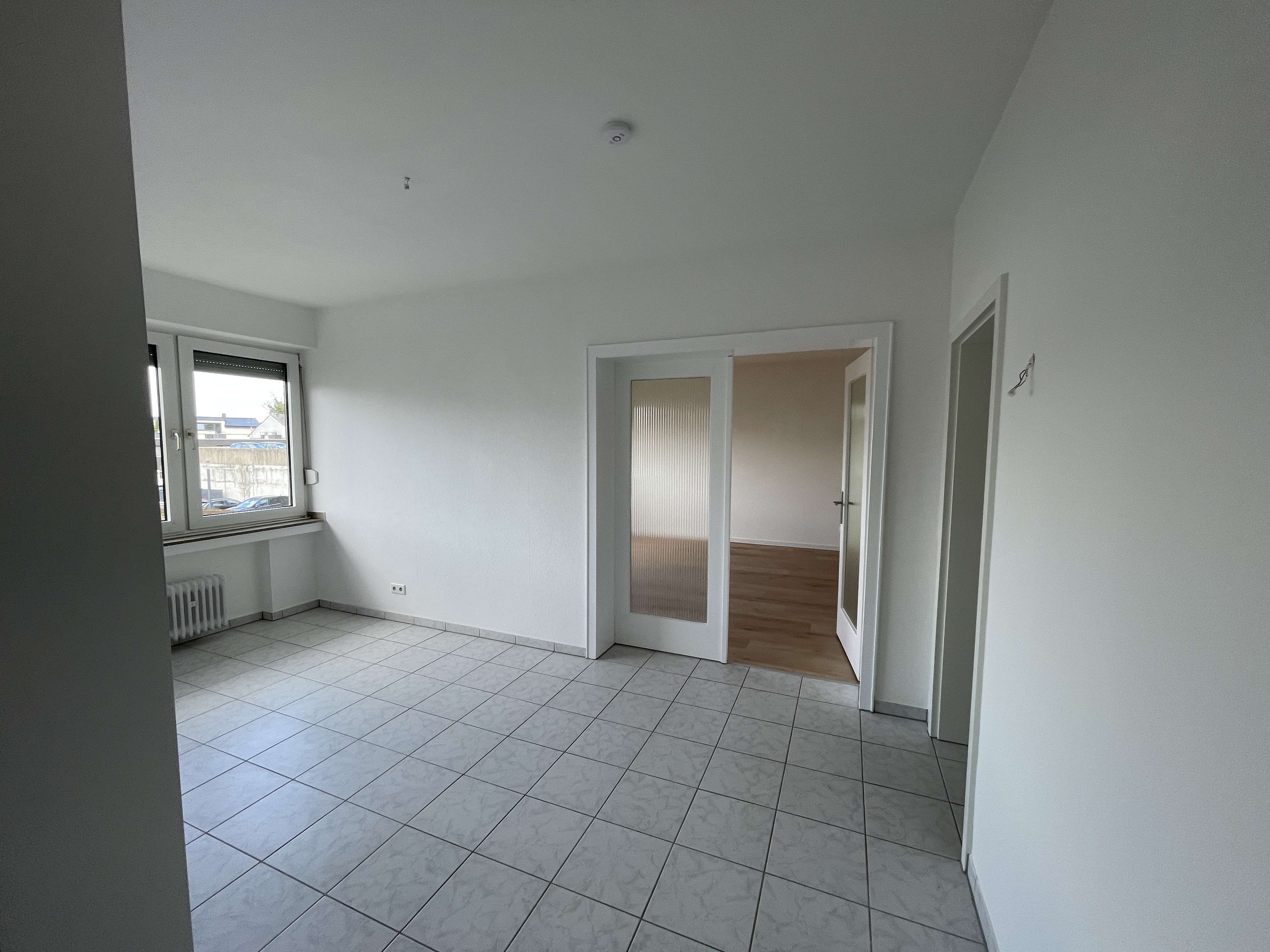 Thumbnail-Wohnung zum Mieten in Langenfeld 920,00 € 100 m²