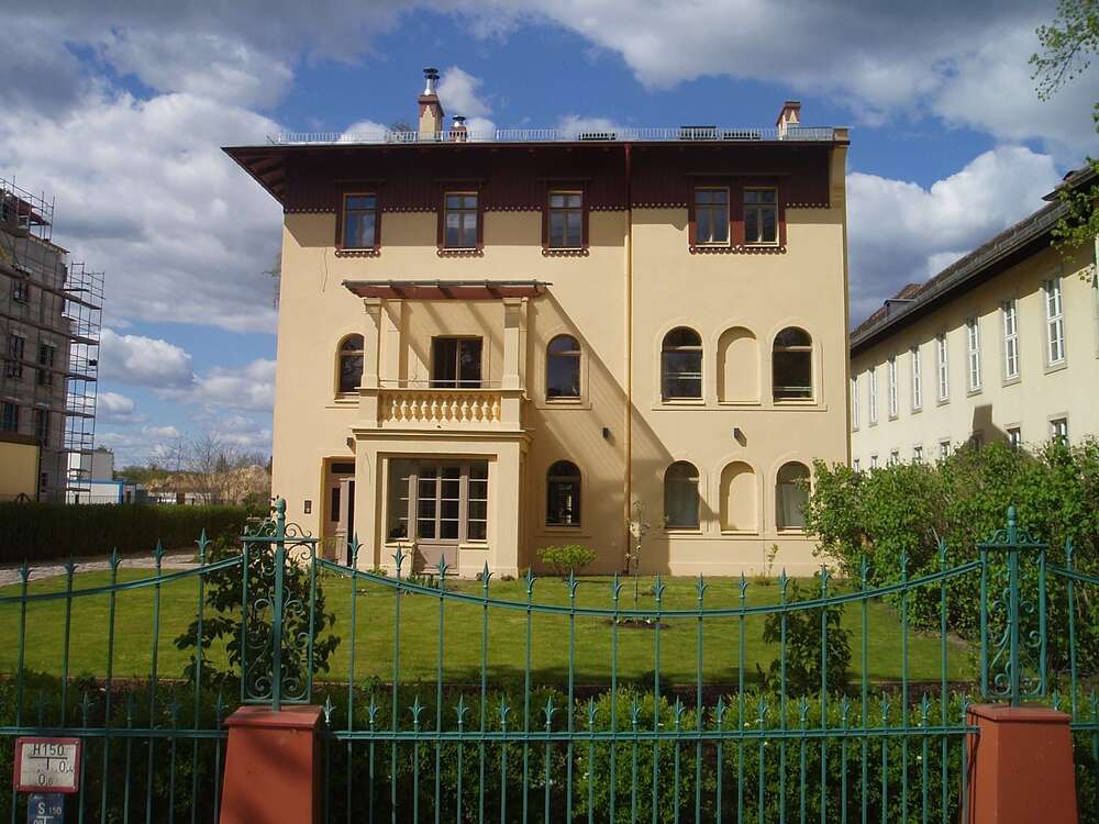 Thumbnail-Haus zum Kaufen in Potsdam 2.200.000,00 € 398.26 m²